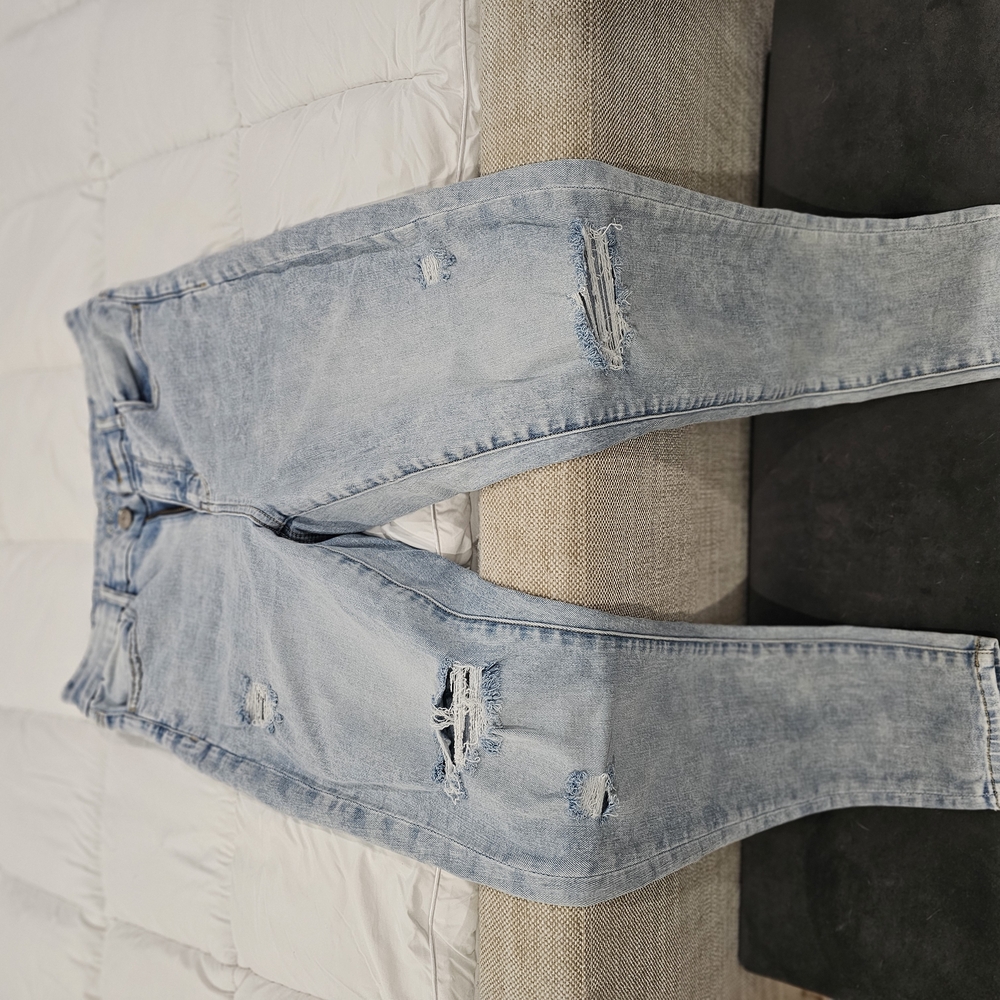 American Eagle Outfitters Light Blue Jeans
